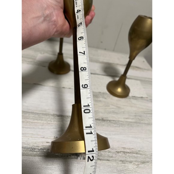 Set of three solid brass candlesticks - Picture 3 of 7